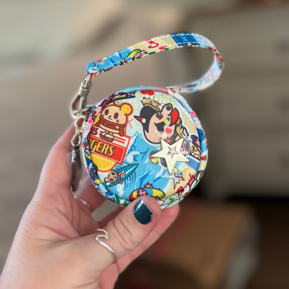 kawaii around the world tokidoki x jujube paci pod